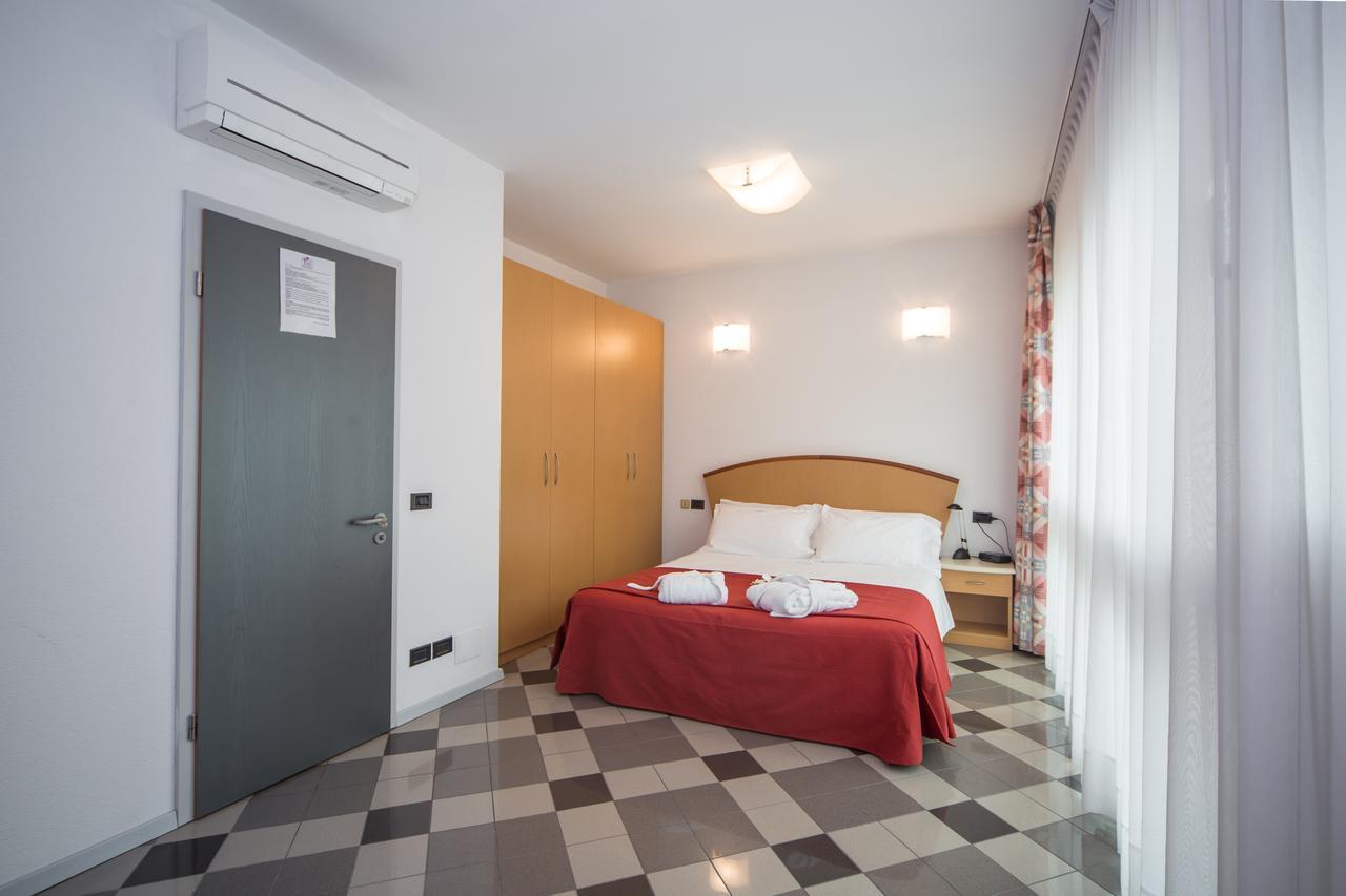Piazzi House Aparthotel Sondrio Exterior photo