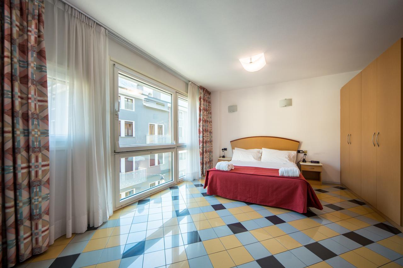 Piazzi House Aparthotel Sondrio Exterior photo
