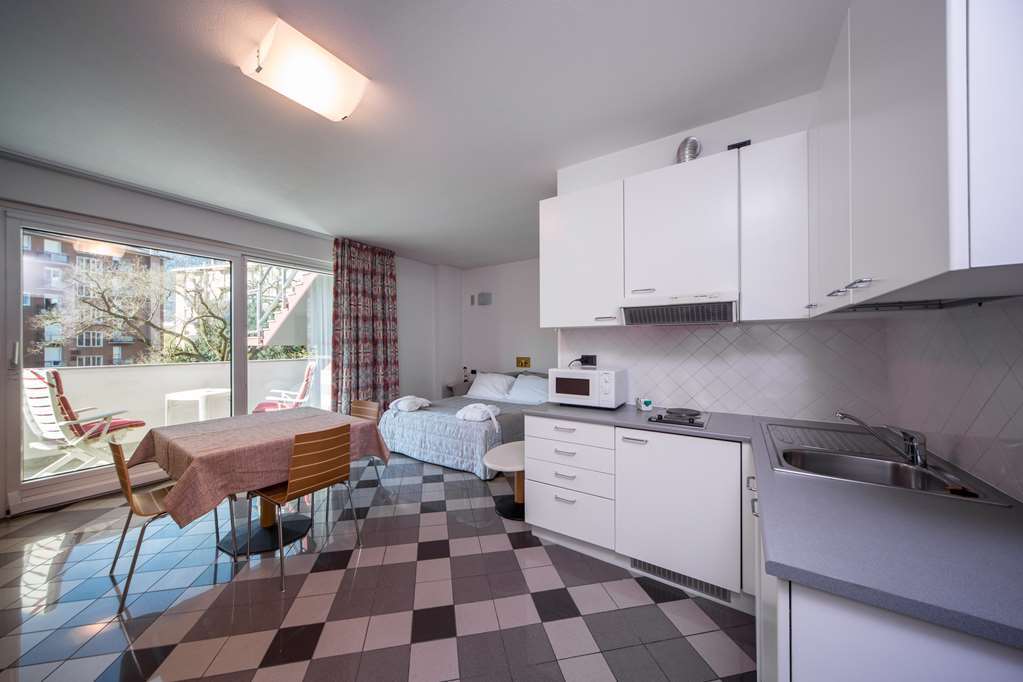 Piazzi House Aparthotel Sondrio Room photo